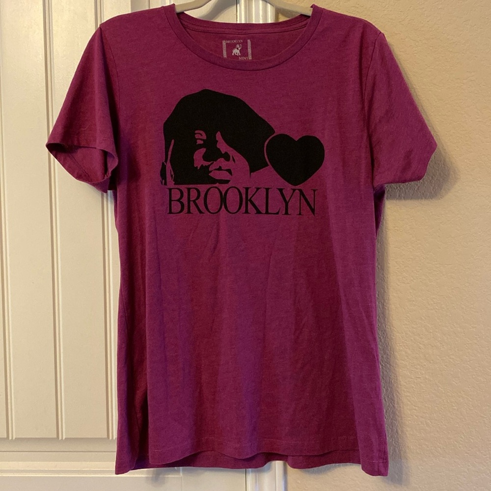 NOTORIOUS BIG- “BROOKLYN” TEE- SIZE XL (FITS LIKE M)💜